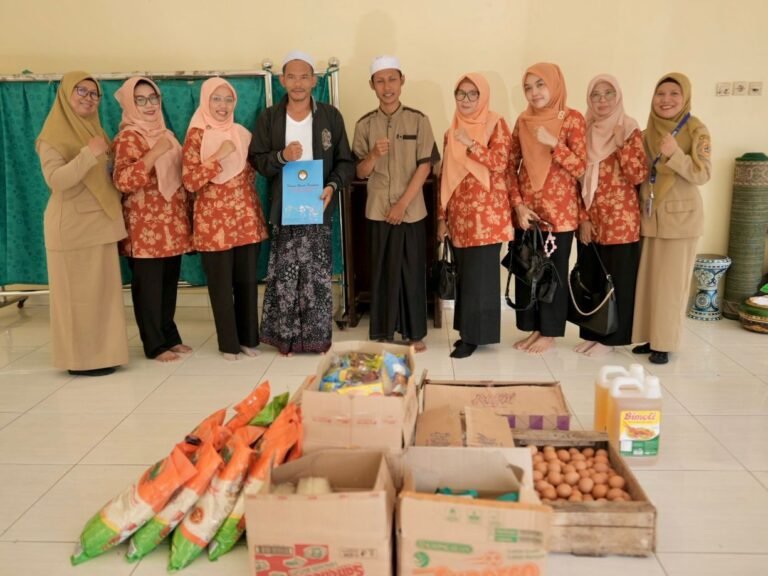DWP Diskominfo Jateng Salurkan Bantuan ke Ponpes Sambut Hari Ibu ke-96 dan HUT ke-25