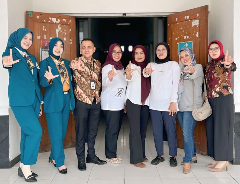 Dukung Pencegahan Stunting, RS Lira Medika Karawang Berikan Edukasi dan Bantuan Gizi