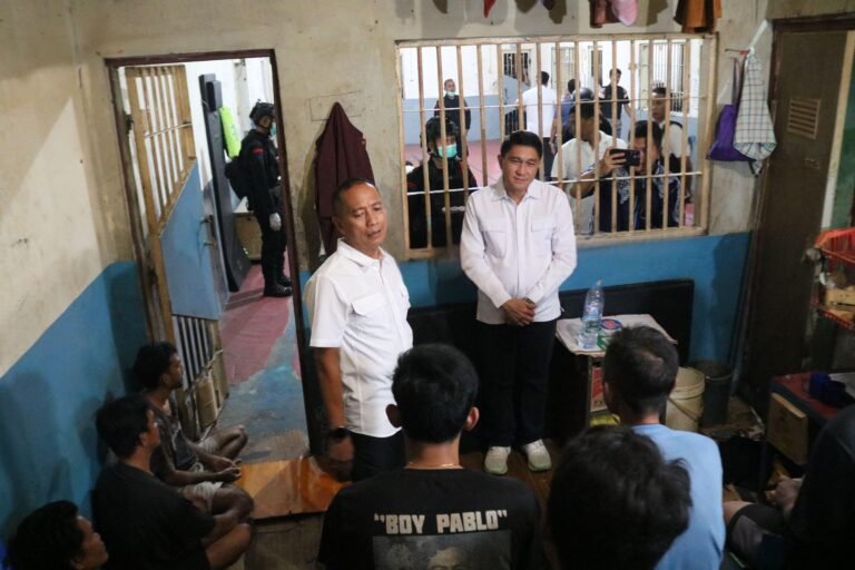 Gerak Cepat Lapas Karawang, Razia Gabungan Pastikan Lapas Bebas Narkoba dan Ponsel Ilegal