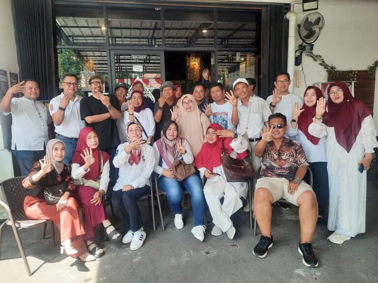 Tali Silaturahmi Terajut Kembali, Alumni SMAN 4 Karawang 1995 Bertemu dalam Reuni Penuh Cinta dan Kenangan
